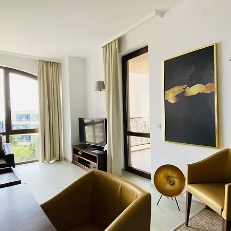 Royal 3* ساني بيتش
