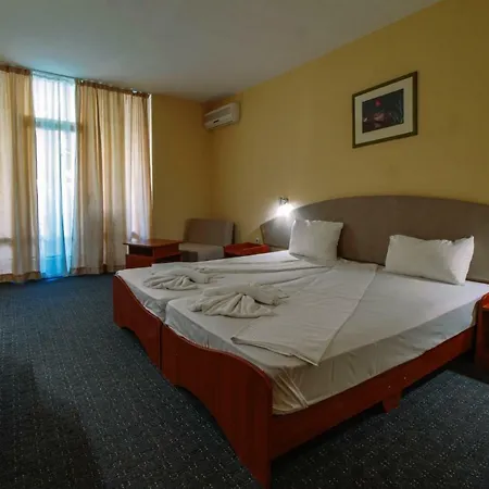 Royal 3* ساني بيتش
